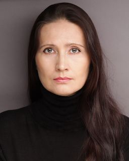 Liliya Ward headshot 1